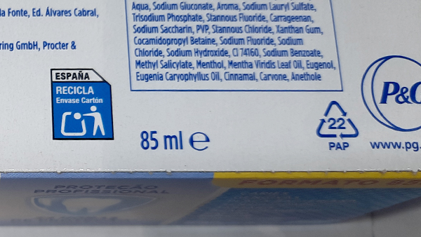 Etiquetado pasta dientes